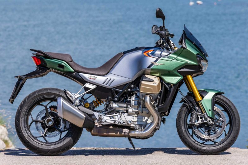 2023-moto-guzzi-v100-mandello-s-review-sport-touring-upright-motorcycle-6.jpg