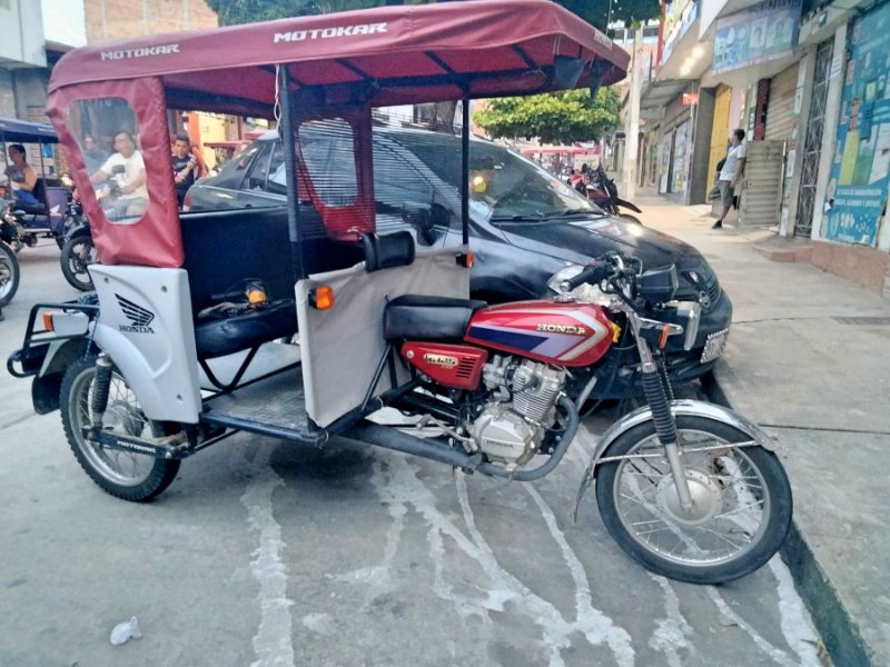 Honda taxi 1.jpg