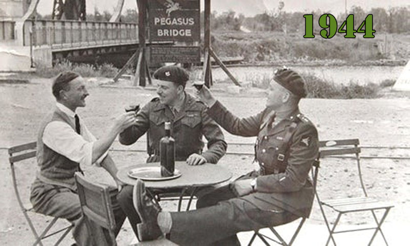 1944cafe.jpg