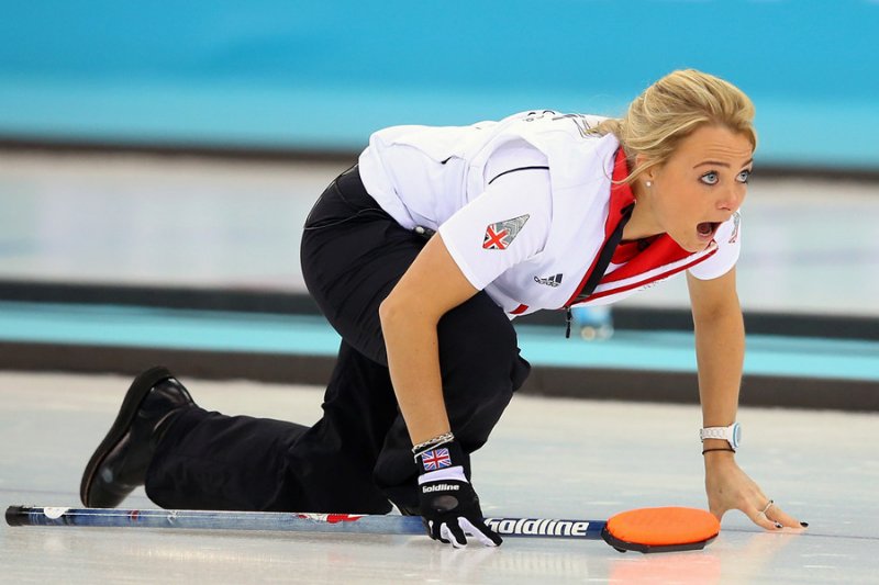anna-sloan_curling.jpg