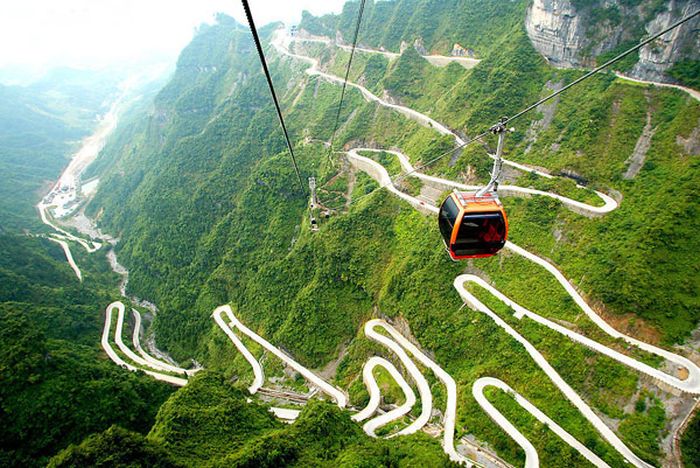 Tianmen Mountain Road