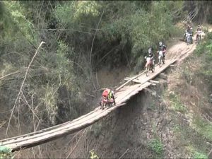 Video of the week: Extreme bridge crossing in Cambodia