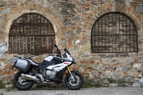 BMW S1000XR