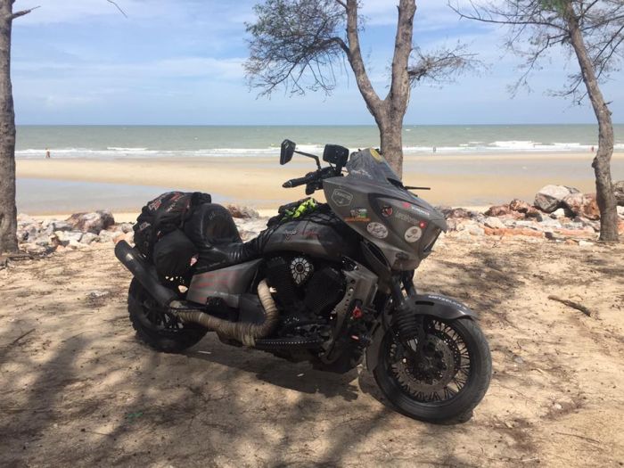 Grizzly round the world ride
