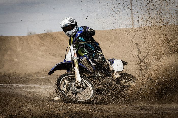 how-to-clean-a-muddy-motorcycle