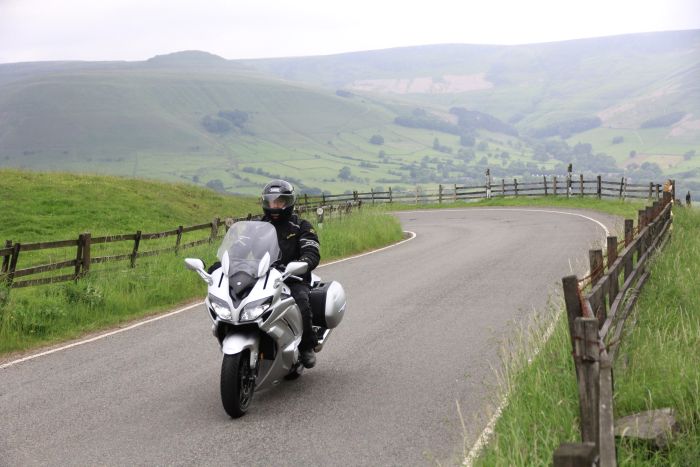 Yamaha-FJR-1300-2016-pic5