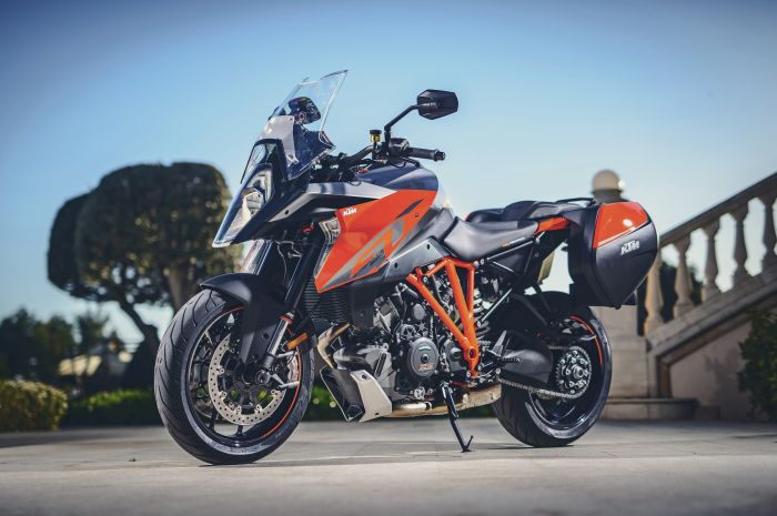 KTM 1290 Super Duke GT