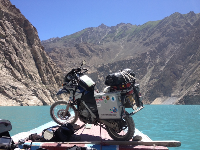 DAn's BMW 650 Dakar by a lake
