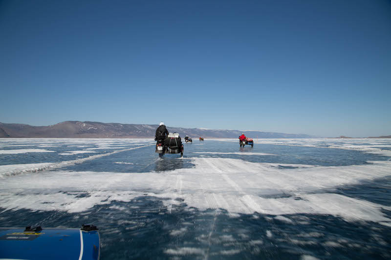 A race across the frozen lake