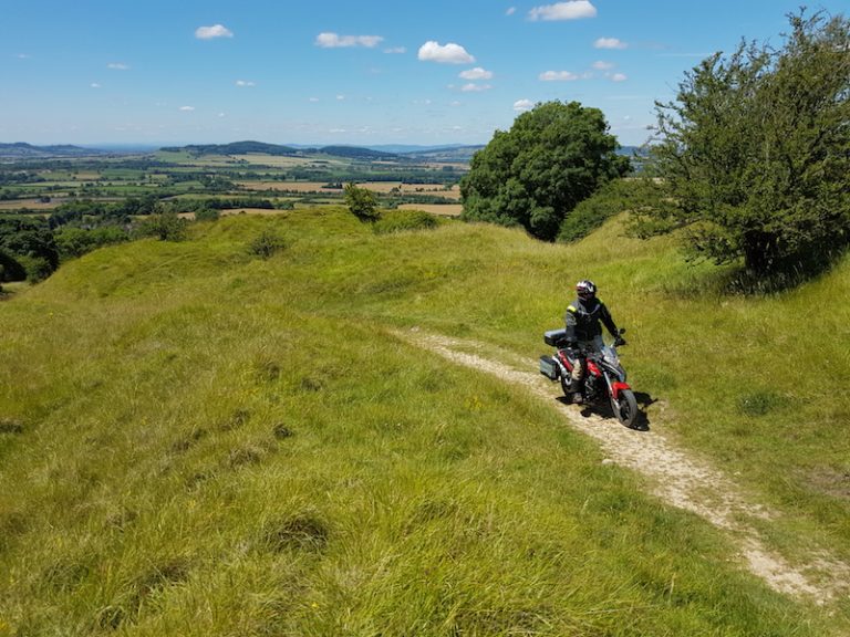 Sinnis 125 Terrain in the cotswolds