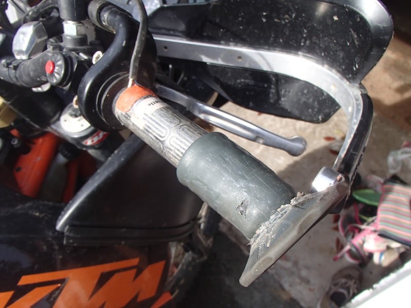 Removing motorcycle grips step 3