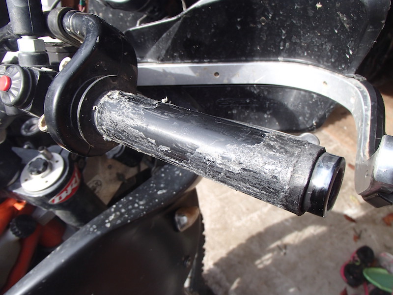 Removing motorcycle grips step 4