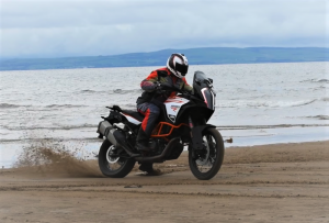 Watch: here's how a KTM 1290 Super Adventure R should be ridden