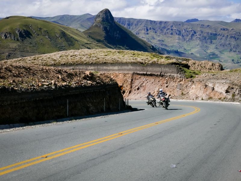 ride in South America - avenida de los volcanes 2