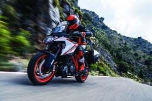 KTM 1290 Super Duke GT 2019