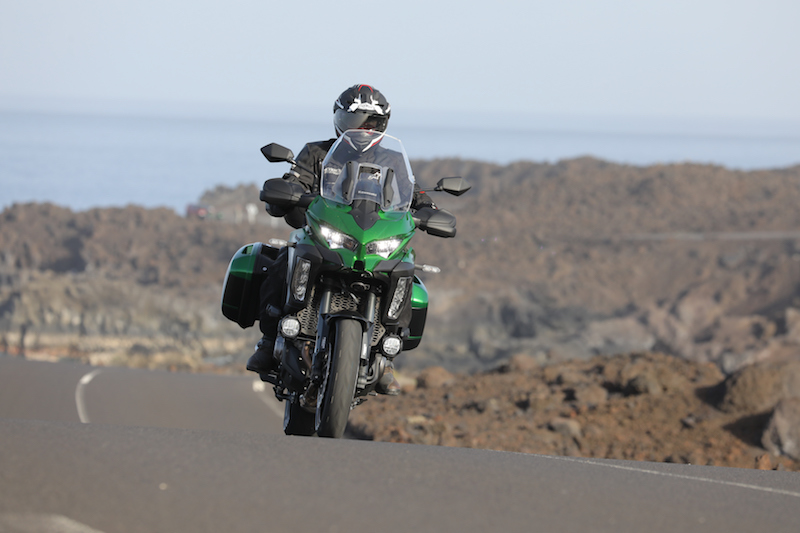 Kawasaki Versys 1000 head on shot