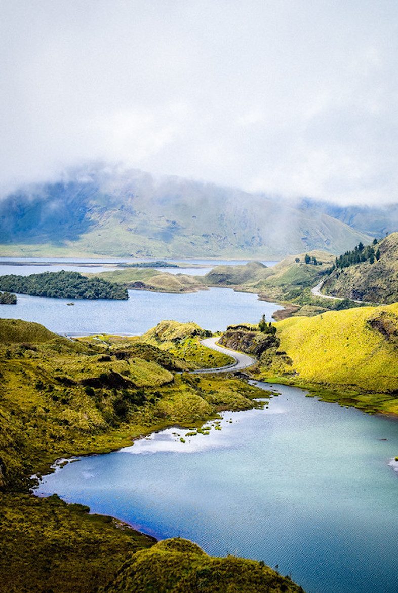 Motorcycle tour of Ecuador