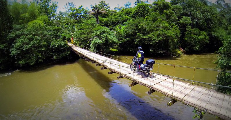 Motorcycle tour of Ecuador