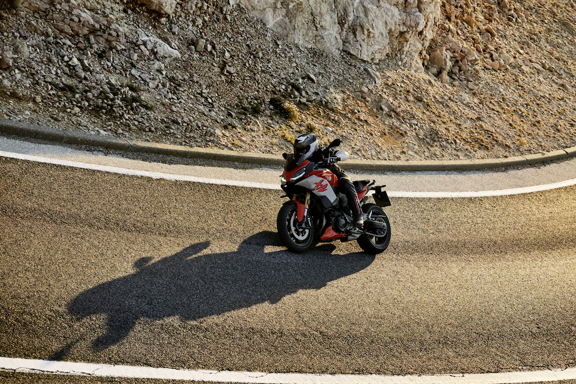 BMW F 900 XR