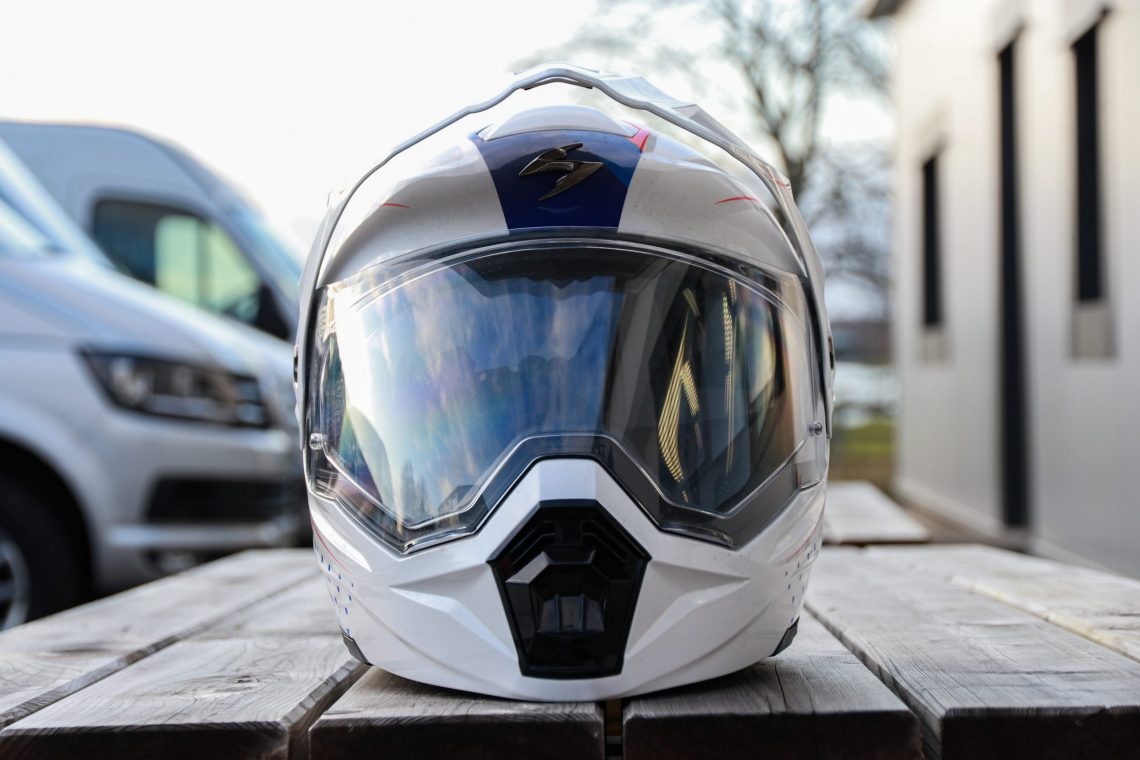 Helm scorpion adx best sale 1