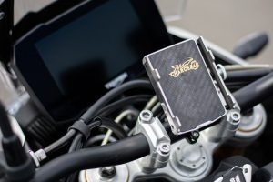 Introducing the wireless phone charging mount for your motorcycle