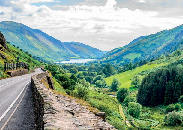 the road to lake bala