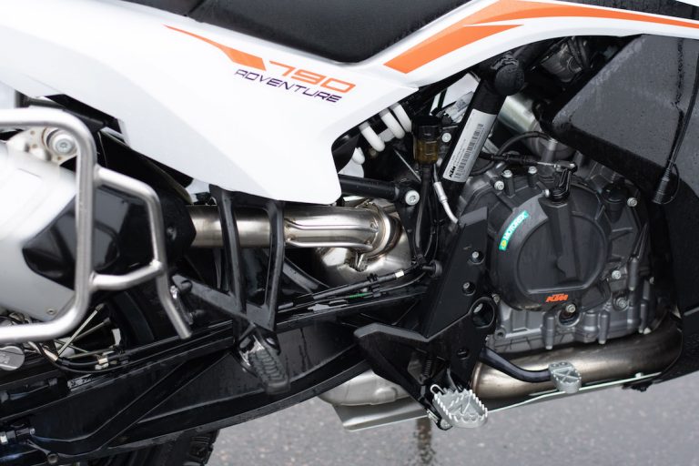 mobile motorcycle cleaning