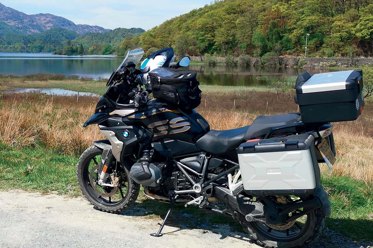 1 PC of Black Universal Motorcycle Motorbike Riding Strong Magnetic Waterproof Oil Fuel Tank Bag. Tank Bag 