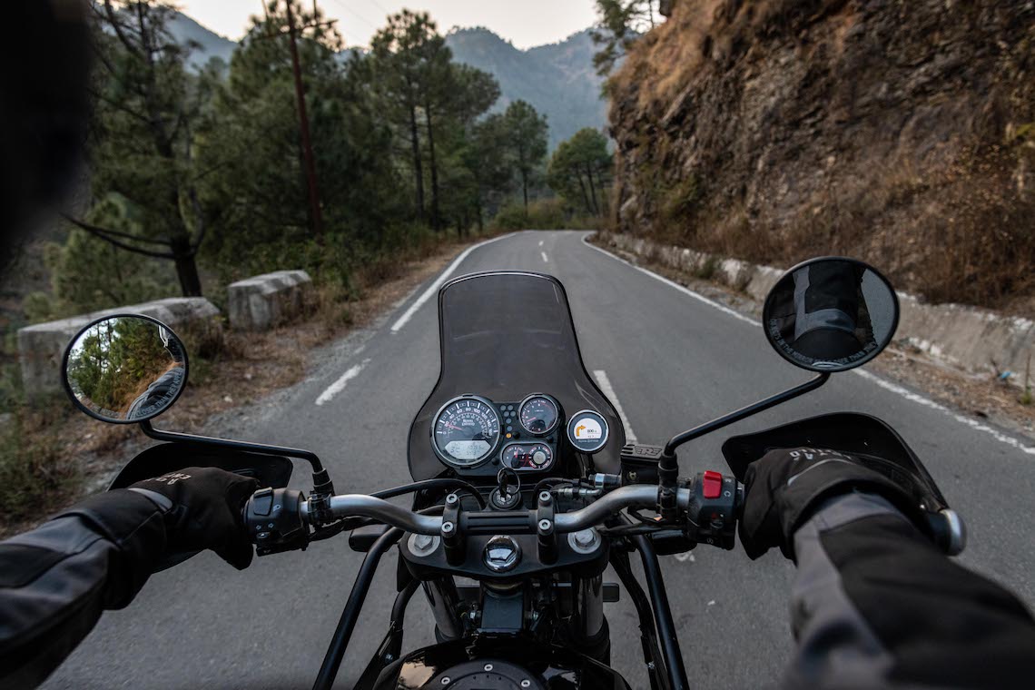 royal enfield himalayan cockpit