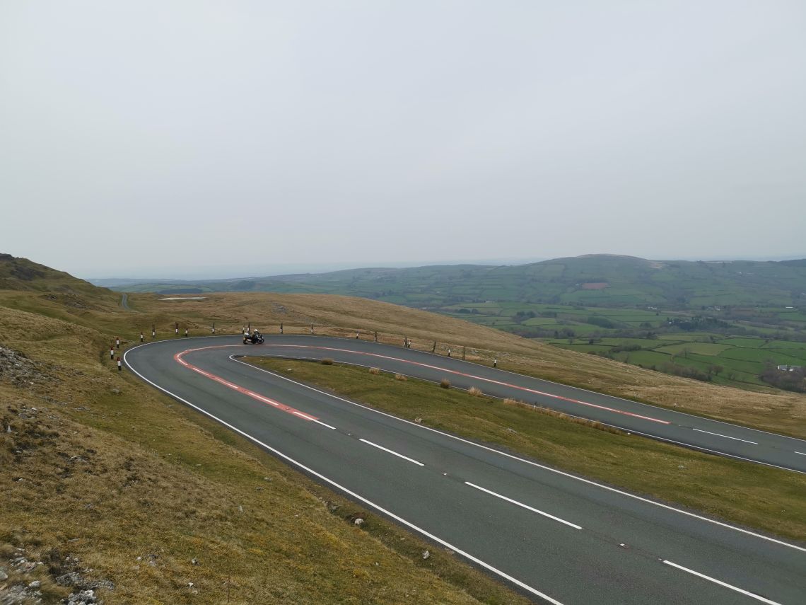 Bends-of-black-mountain-road