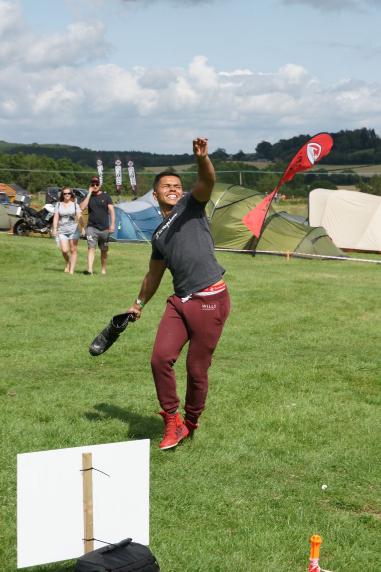 Boot-wanging