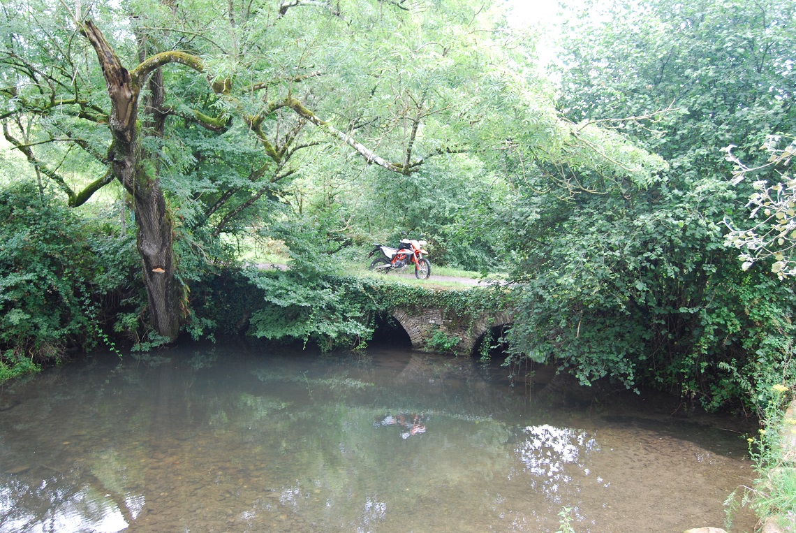 Bridge-over-the-water