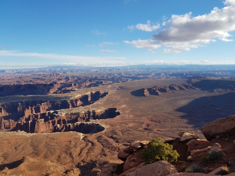 Canyon Alley Featured image