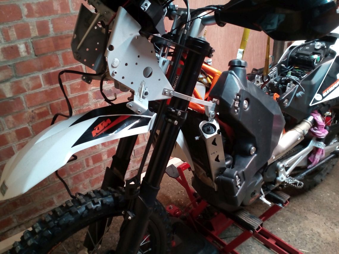Fairing frame and radiator guard fittment