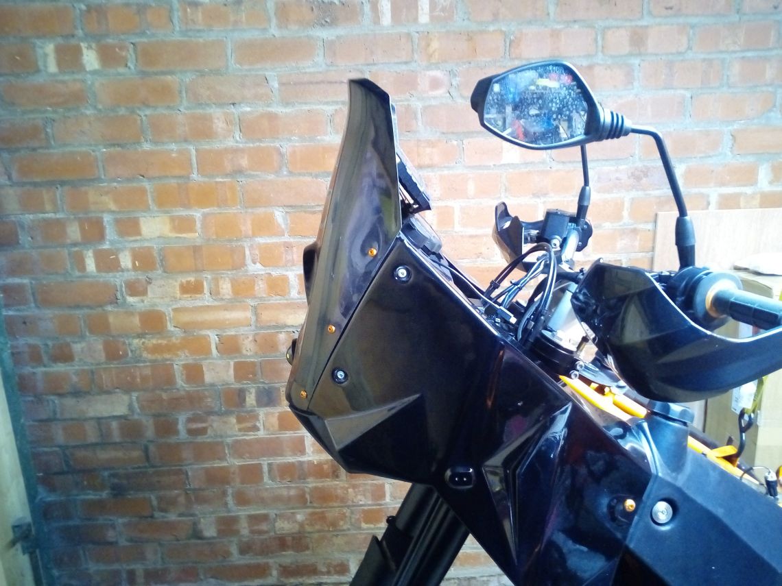 Fitting the fairing panels