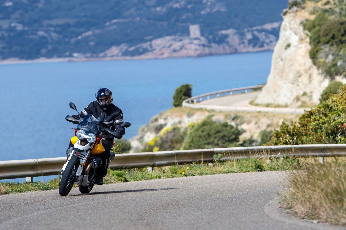 Moto guzzi v85 tt