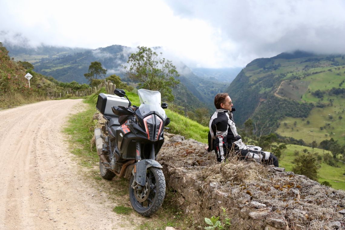 ian-pondering-life-in-colombia