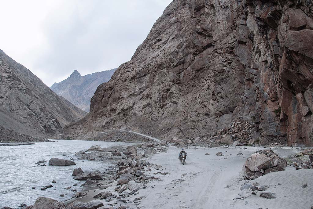 ABR43-Stranded-In-Tajikistan-DSC_0557