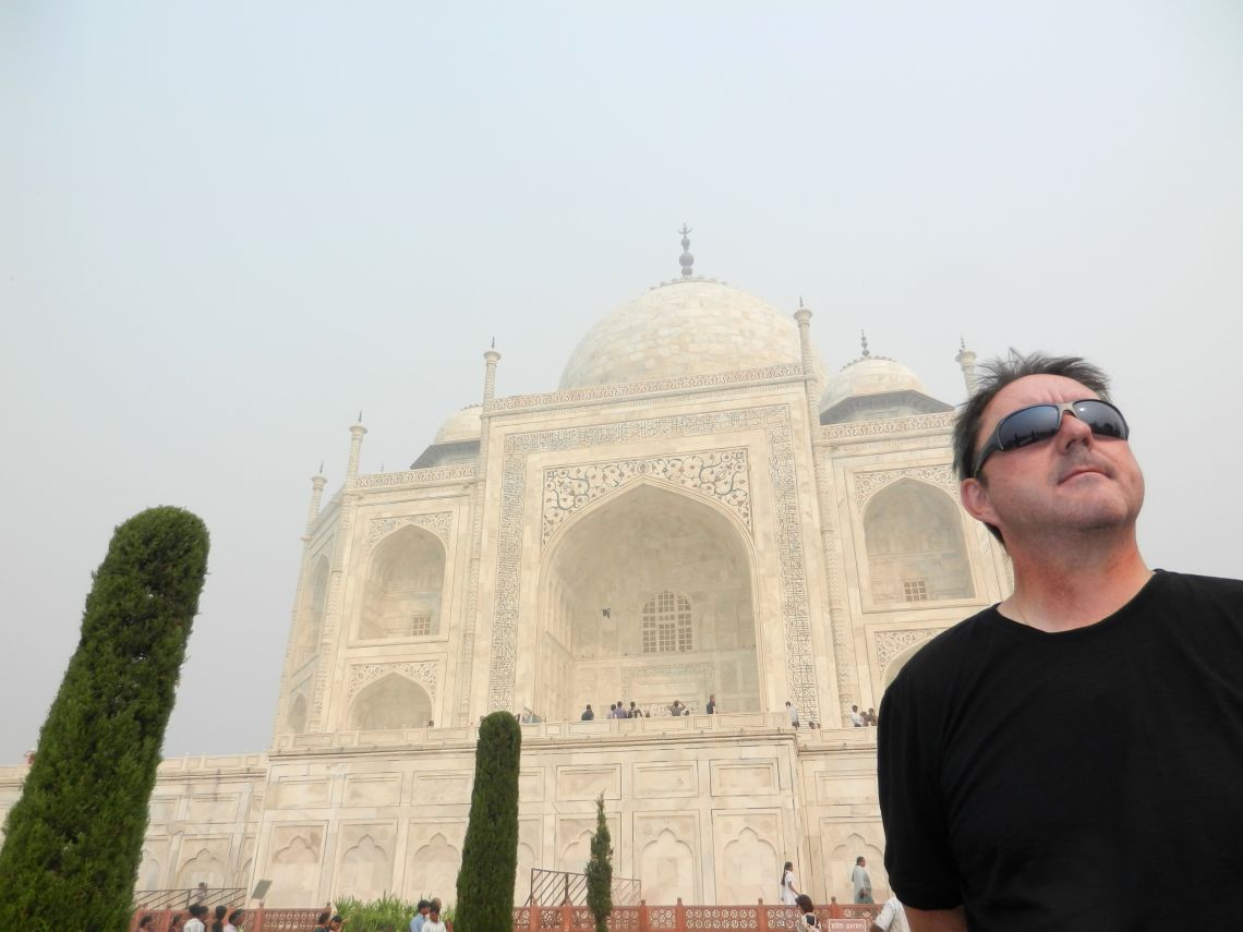 Being a tourist at the world famous Taj Mahal in India