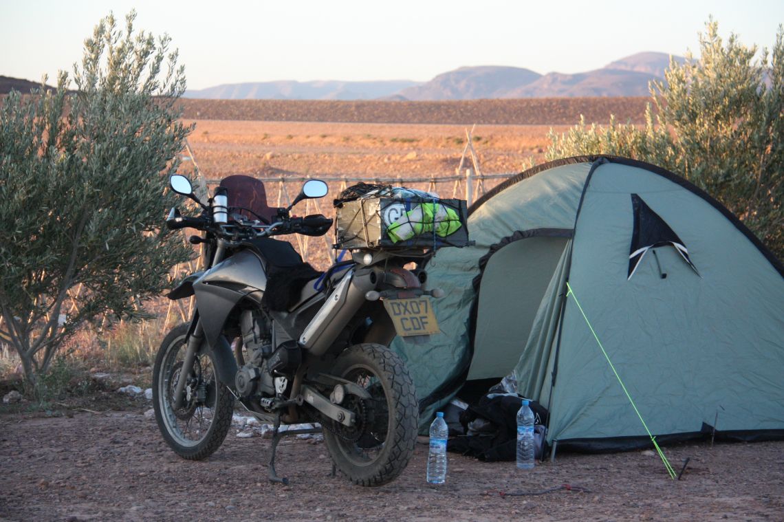 Geoﬀ previously rode a LC350