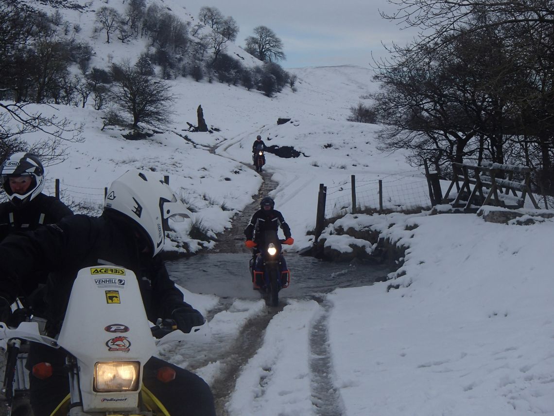 Tackling-the-Snowy-trails