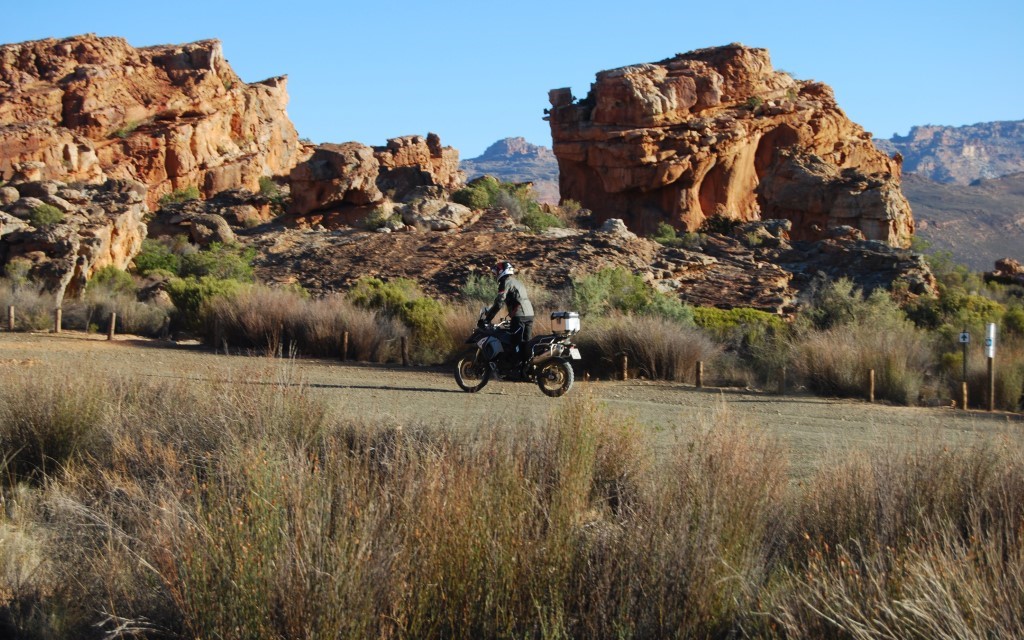 Toby rides to the caves