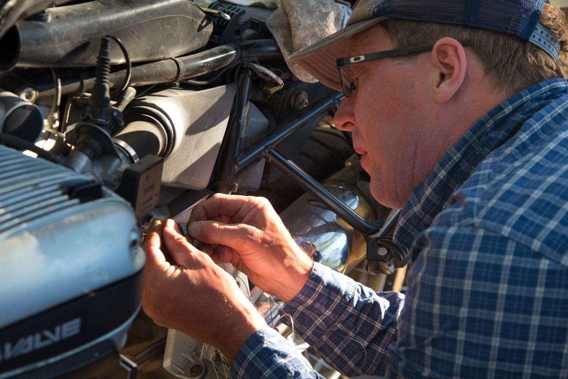 Trying to ﬁx the starter motor