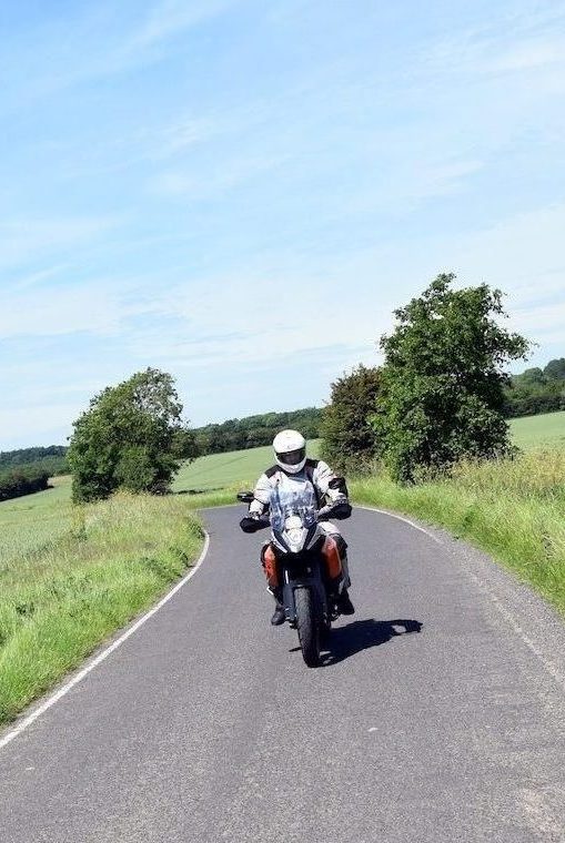 motorcycle-fields-issue-23
