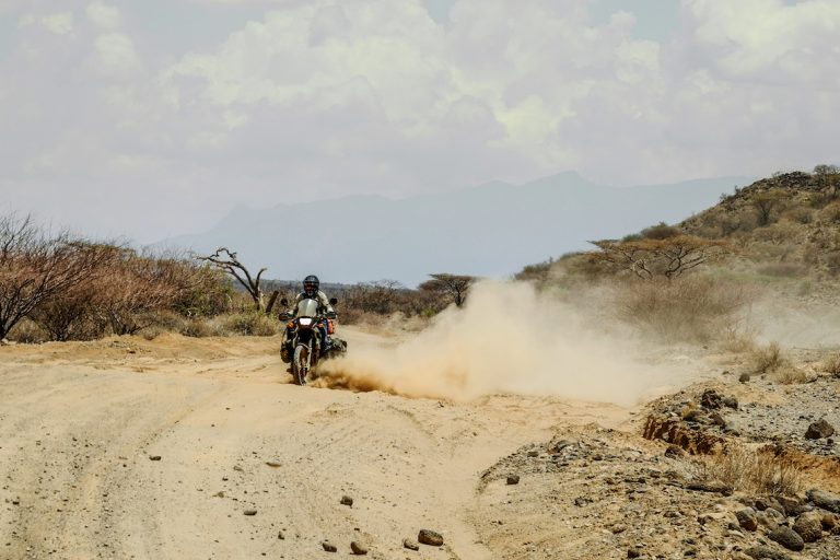 motorcycle-kenya-dirt-track-issue-42