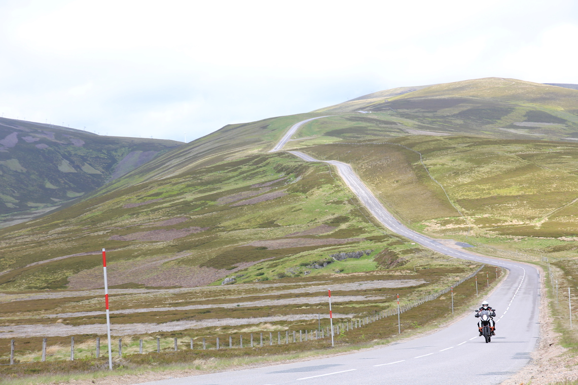 motorcycle-lecht-road-issue-42