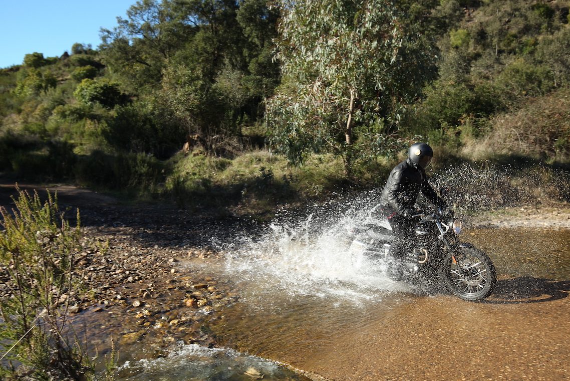 Triumph Street Scrambler - Adventure Bike Rider