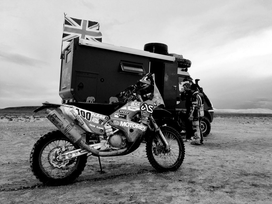 motorcycle-static-issue-39