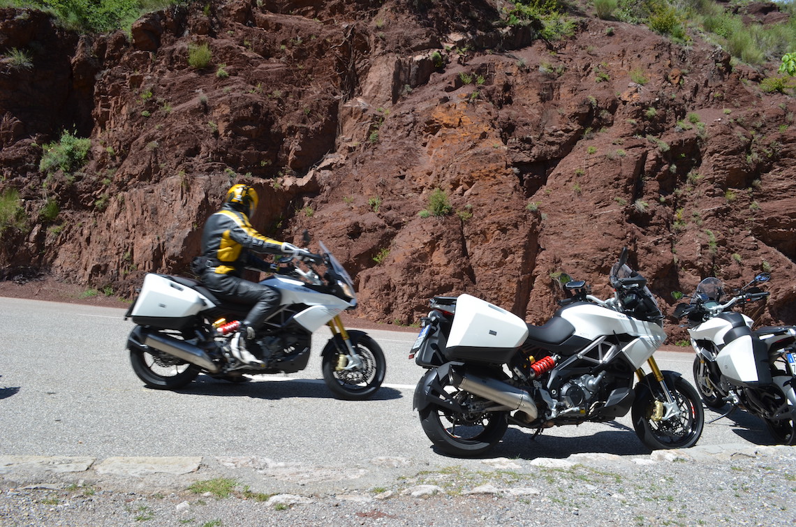 motorcycles-static-issue-24