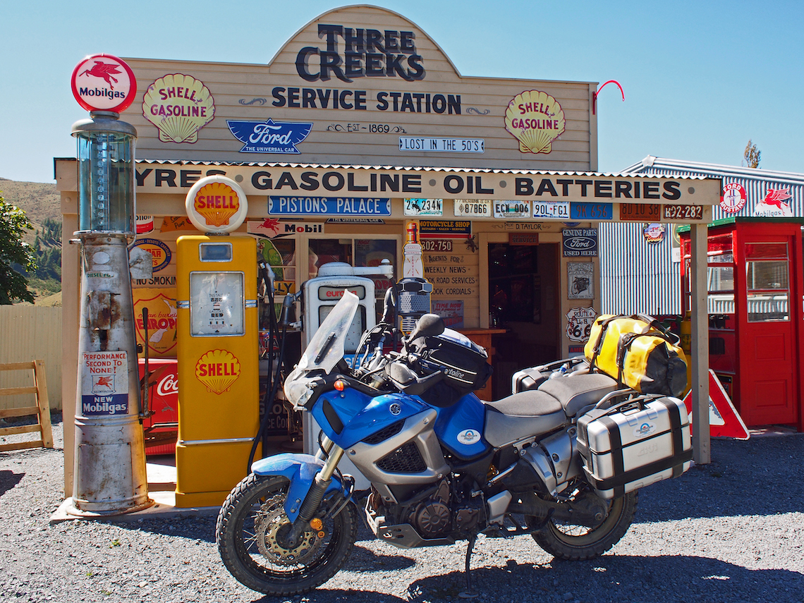 service-station-issue-23